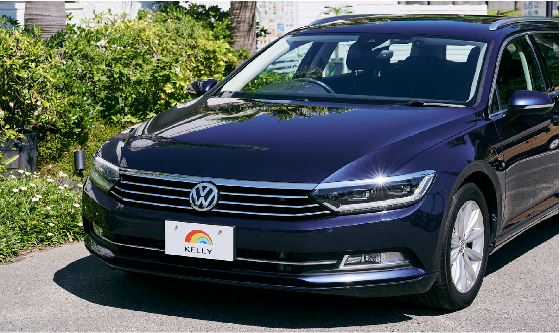 車が駐まっている写真